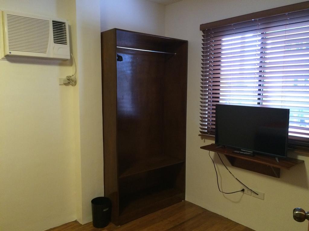 Casa Roces Bed & Breakfast Legazpi Bagian luar foto